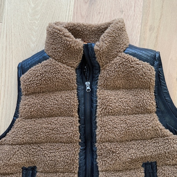 Orolay • fleece down vest - Picture 3 of 9